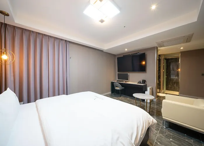 Otel Voll 3*